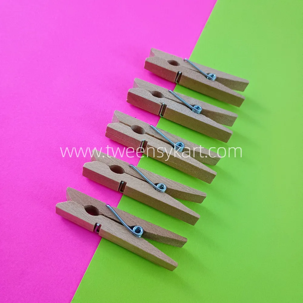 Natural Colour Pegs