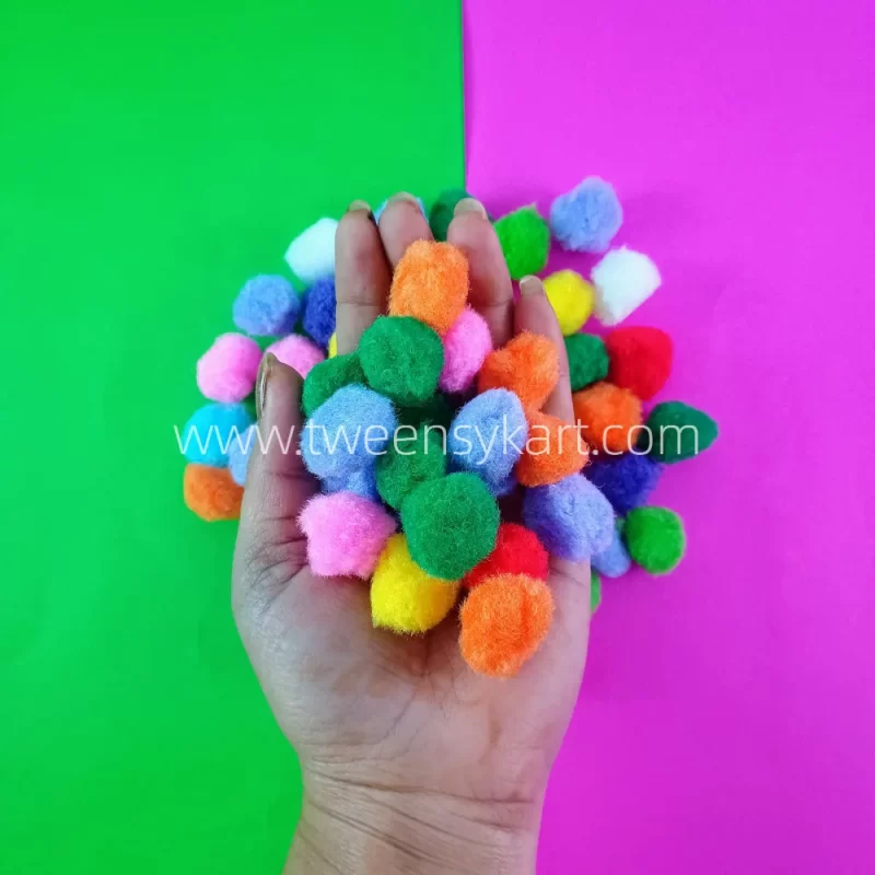 Medium Size Pompom Balls