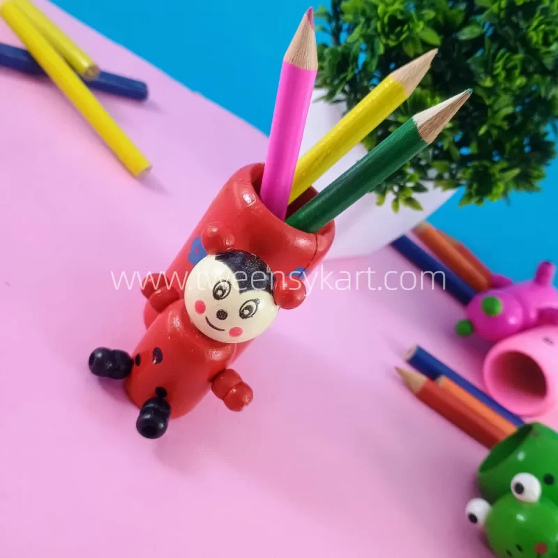 Animals Cute Pen Stand With Colour Pencil