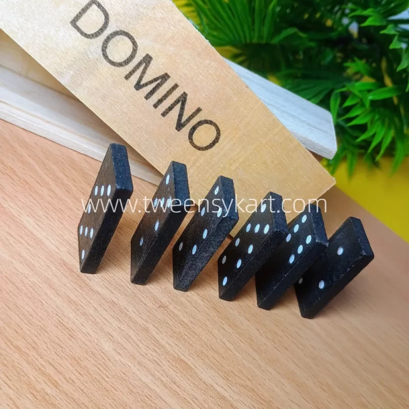 Wooden Dominoes With Wooden Box